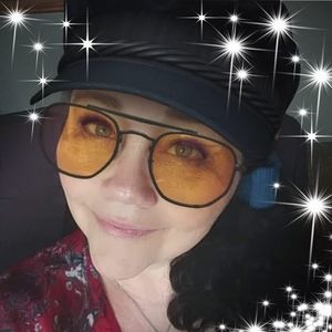 Meet your Posher, Lorene